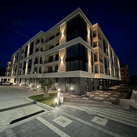 Regatta Park 2br Exclusive Parking Included بلوفديف