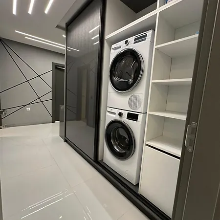 Regatta Park 2br Exclusive Parking Included شقة